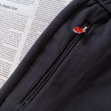 Kiton 奇顿 2026FW早秋新品 意式高端休闲裤👖 顶级混纺针织料,软糯垂顺,抗皱好打理。 松紧抽绳腰,拉链侧兜 Kiton 奇顿 2026FW早秋新品 意式高端休闲裤👖 顶级混纺针织料,软糯垂顺,抗皱好打理。 松紧抽绳腰,拉链侧兜