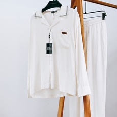 Ermenegildo Zegna 杰尼亚 2026FW早秋新品 休闲亚麻套装|意式松弛感拉满 亚麻混纺料子,天然肌理 Ermenegildo Zegna 杰尼亚 2026FW早秋新品 休闲亚麻套装|意式松弛感拉满 亚麻混纺料子,天然肌理