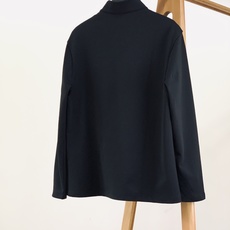 Moncler 蒙口 2026FW早秋新品 半拉链立领长袖打底🥼 早秋刚需款!高弹机能针织料,柔软有弹力 半开金属拉链 Moncler 蒙口 2026FW早秋新品 半拉链立领长袖打底🥼 早秋刚需款!高弹机能针织料,柔软有弹力 半开金属拉链