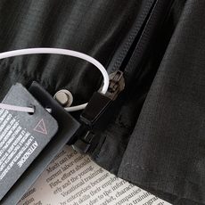 Stone Island 石头岛 2026FW早秋新品 连帽机能冲锋夹克🥼 经典罗盘徽章袖标,可拆卸设计 格纹防泼水面 Stone Island 石头岛 2026FW早秋新品 连帽机能冲锋夹克🥼 经典罗盘徽章袖标,可拆卸设计 格纹防泼水面
