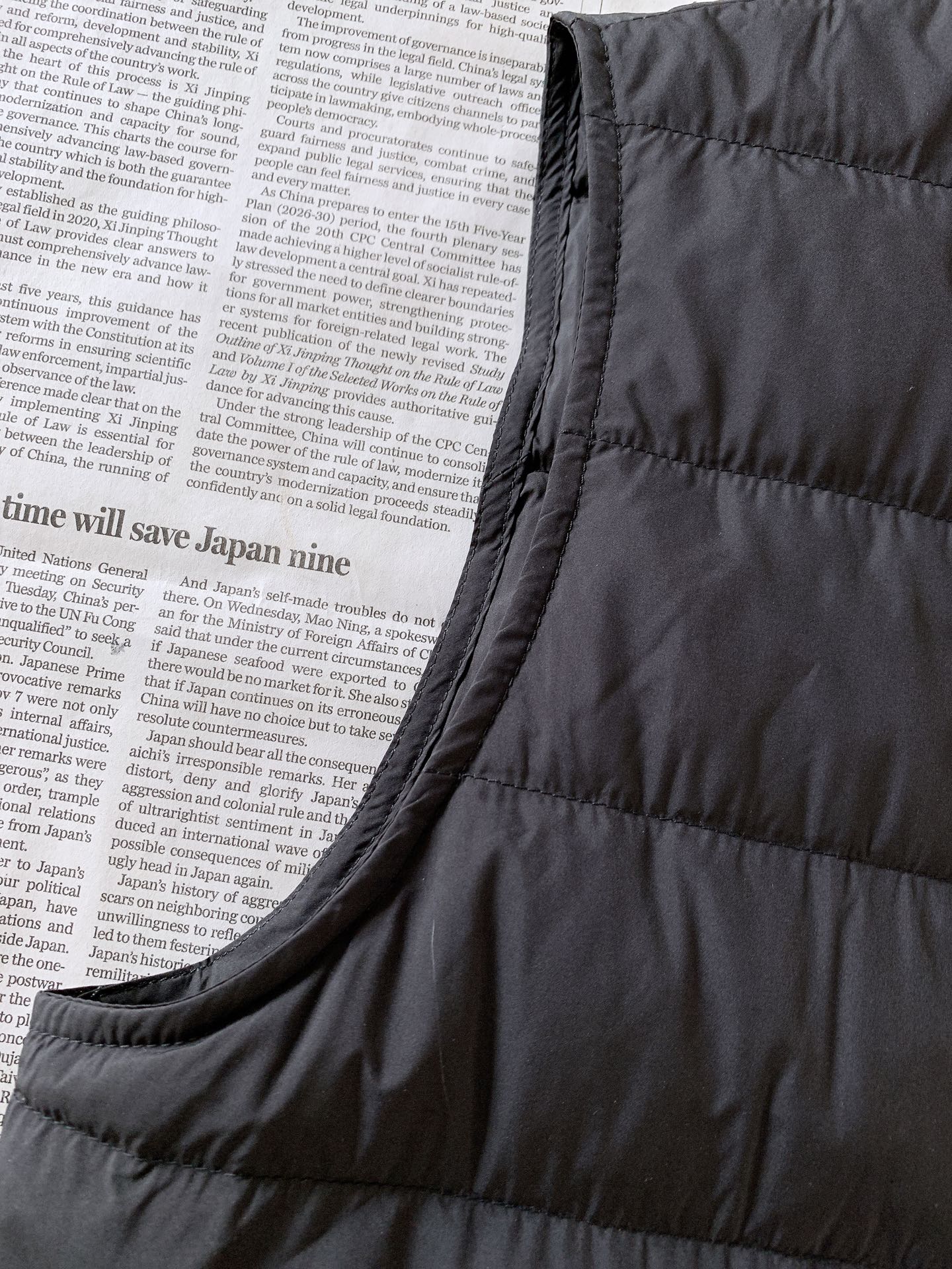 Moncler 蒙口 2026FW秋冬新品  休闲羽绒马甲🎽甄选轻薄防风锦纶面料，触感细腻顺滑，自带抗风锁温属性。内部填