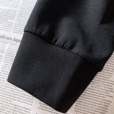 LouisVuitton 路易威登 2026FW早秋新品 暗纹满印圆领卫衣🥼甄选高克重柔感针织面料,触感细腻软糯,自带温 LouisVuitton 路易威登 2026FW早秋新品 暗纹满印圆领卫衣🥼甄选高克重柔感针织面料,触感细腻软糯,自带温