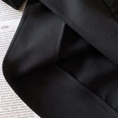 LouisVuitton 路易威登 2026FW早秋新品 暗纹满印圆领卫衣🥼甄选高克重柔感针织面料,触感细腻软糯,自带温 LouisVuitton 路易威登 2026FW早秋新品 暗纹满印圆领卫衣🥼甄选高克重柔感针织面料,触感细腻软糯,自带温