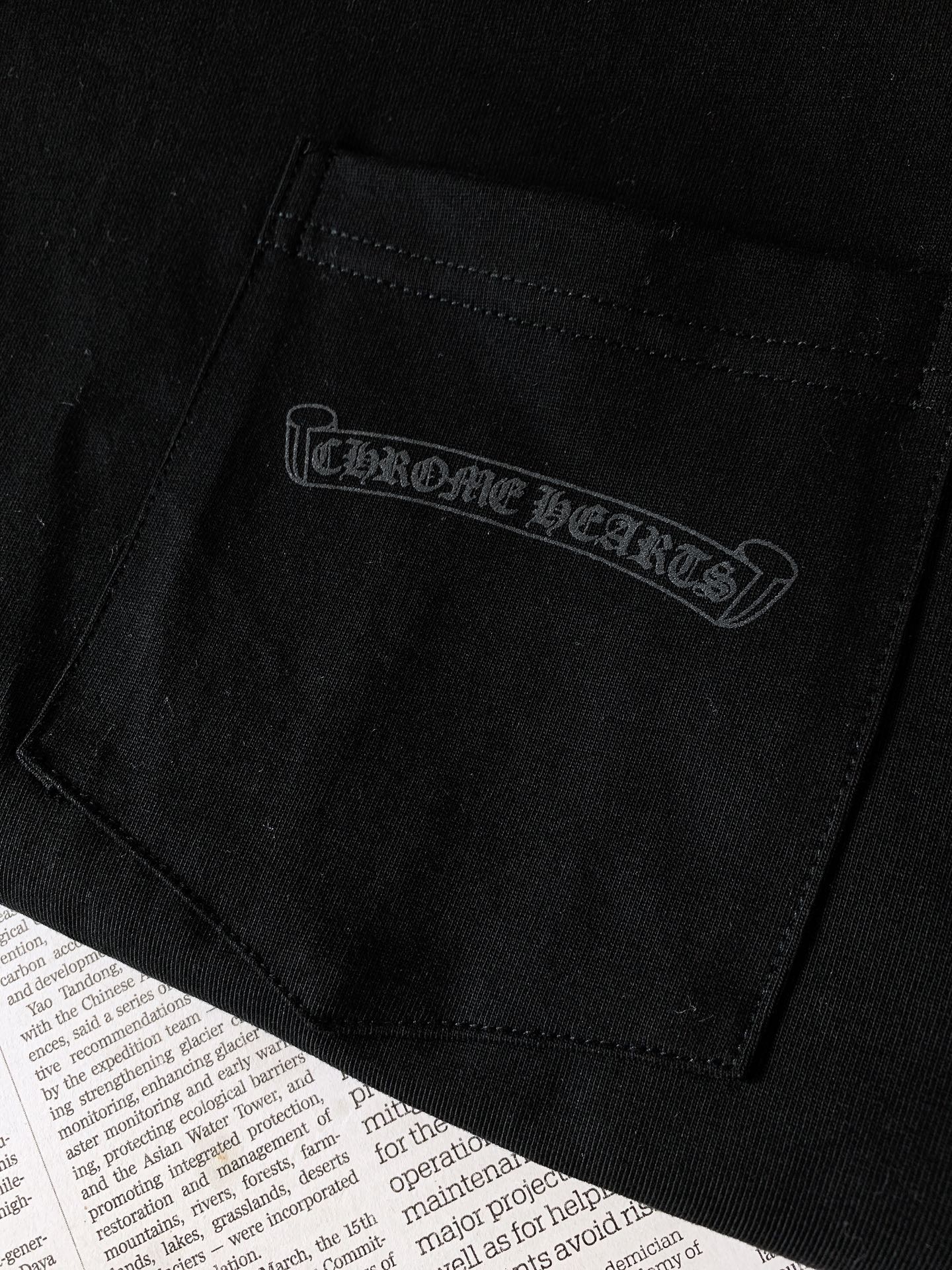 Chrome Hearts克罗心 2026FW早秋新品 条纹宝剑长袖打底衫🥼 重磅纯棉面料,厚实有质感,上身舒适不闷。 Chrome Hearts克罗心 2026FW早秋新品 条纹宝剑长袖打底衫🥼 重磅纯棉面料,厚实有质感,上身舒适不闷。