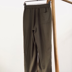 Brunello Cucinelli 布鲁奈罗.库奇内利 2026FW早秋新品 BC早秋亚麻套装|意式松弛天花板 天然亚 Brunello Cucinelli 布鲁奈罗.库奇内利 2026FW早秋新品 BC早秋亚麻套装|意式松弛天花板 天然亚