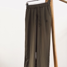 Brunello Cucinelli 布鲁奈罗.库奇内利 2026FW早秋新品 BC早秋亚麻套装|意式松弛天花板 天然亚 Brunello Cucinelli 布鲁奈罗.库奇内利 2026FW早秋新品 BC早秋亚麻套装|意式松弛天花板 天然亚