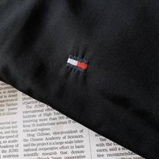 Tommy Hilfiger 汤米.希尔费格 2026FW早秋新品 双面穿立领夹克🥼一件拥有两种穿搭,实用性直接拉满。 Tommy Hilfiger 汤米.希尔费格 2026FW早秋新品 双面穿立领夹克🥼一件拥有两种穿搭,实用性直接拉满。