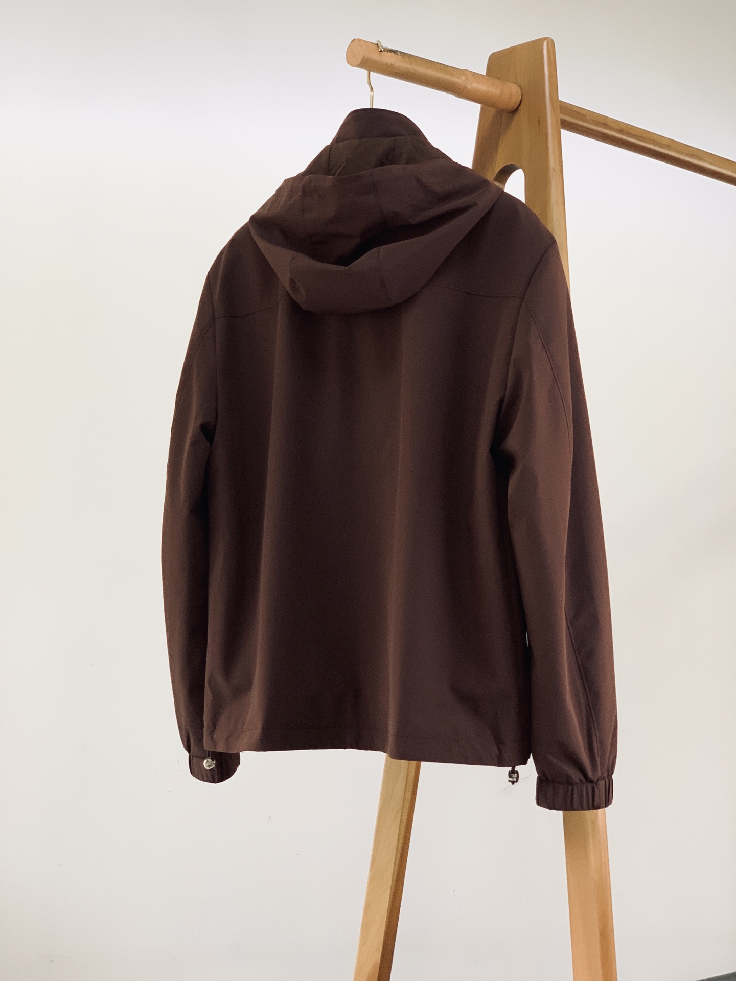 LoroPiana L.P FW早秋新品 Loro Piana可拆卸连帽外套🥼甄选品牌专属高密功能性面料，触感细腻顺滑，
