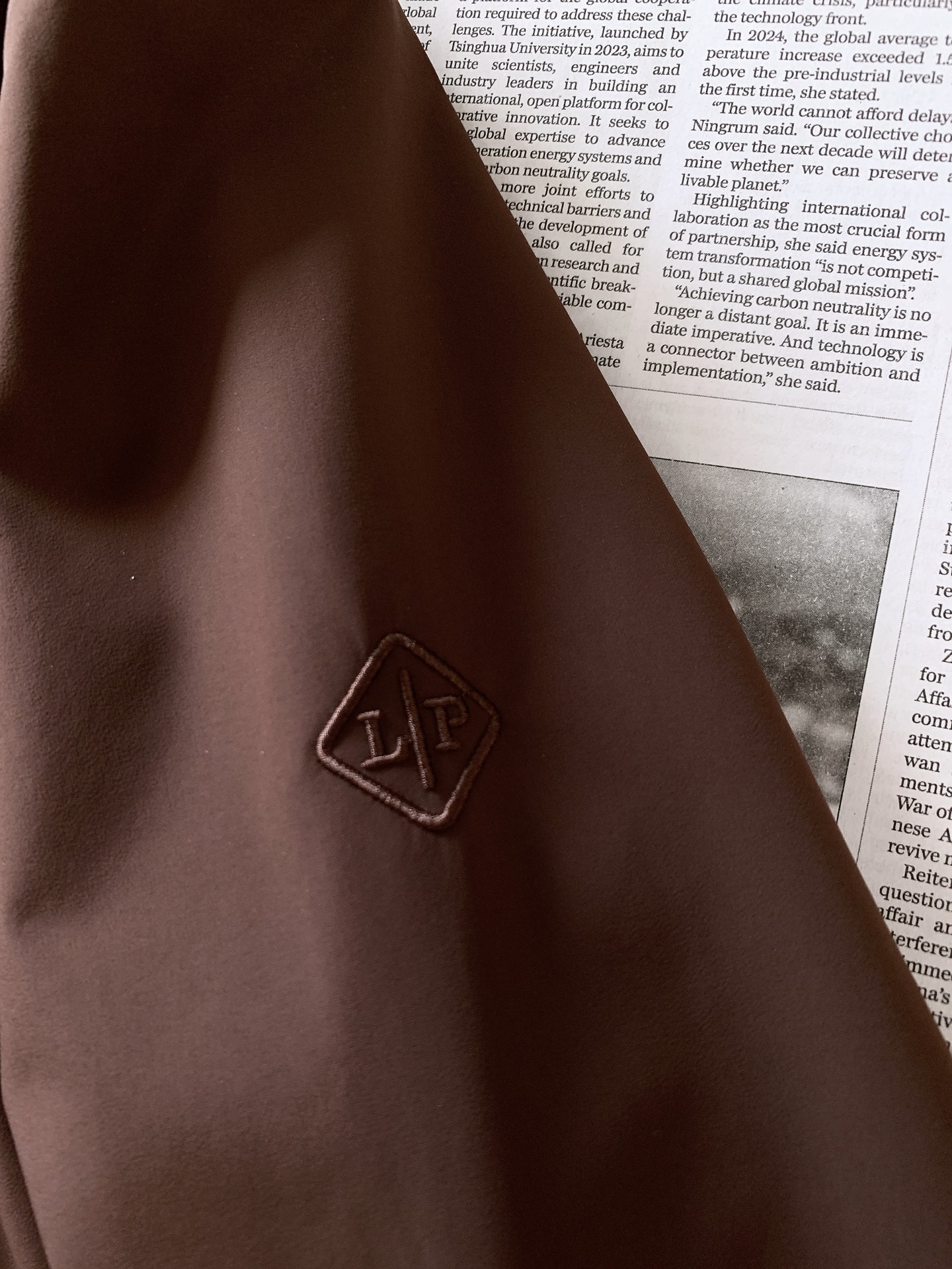 LoroPiana L.P FW早秋新品 Loro Piana可拆卸连帽外套🥼甄选品牌专属高密功能性面料，触感细腻顺滑，