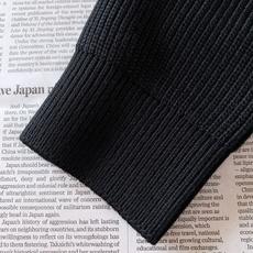 Moncler 蒙口 拼接针织袖羽绒服🥼 衣身前片采用高密防风尼龙面料,内置高品质羽绒填充,锁温能力强,轻而不臃肿;袖子 Moncler 蒙口 拼接针织袖羽绒服🥼 衣身前片采用高密防风尼龙面料,内置高品质羽绒填充,锁温能力强,轻而不臃肿;袖子