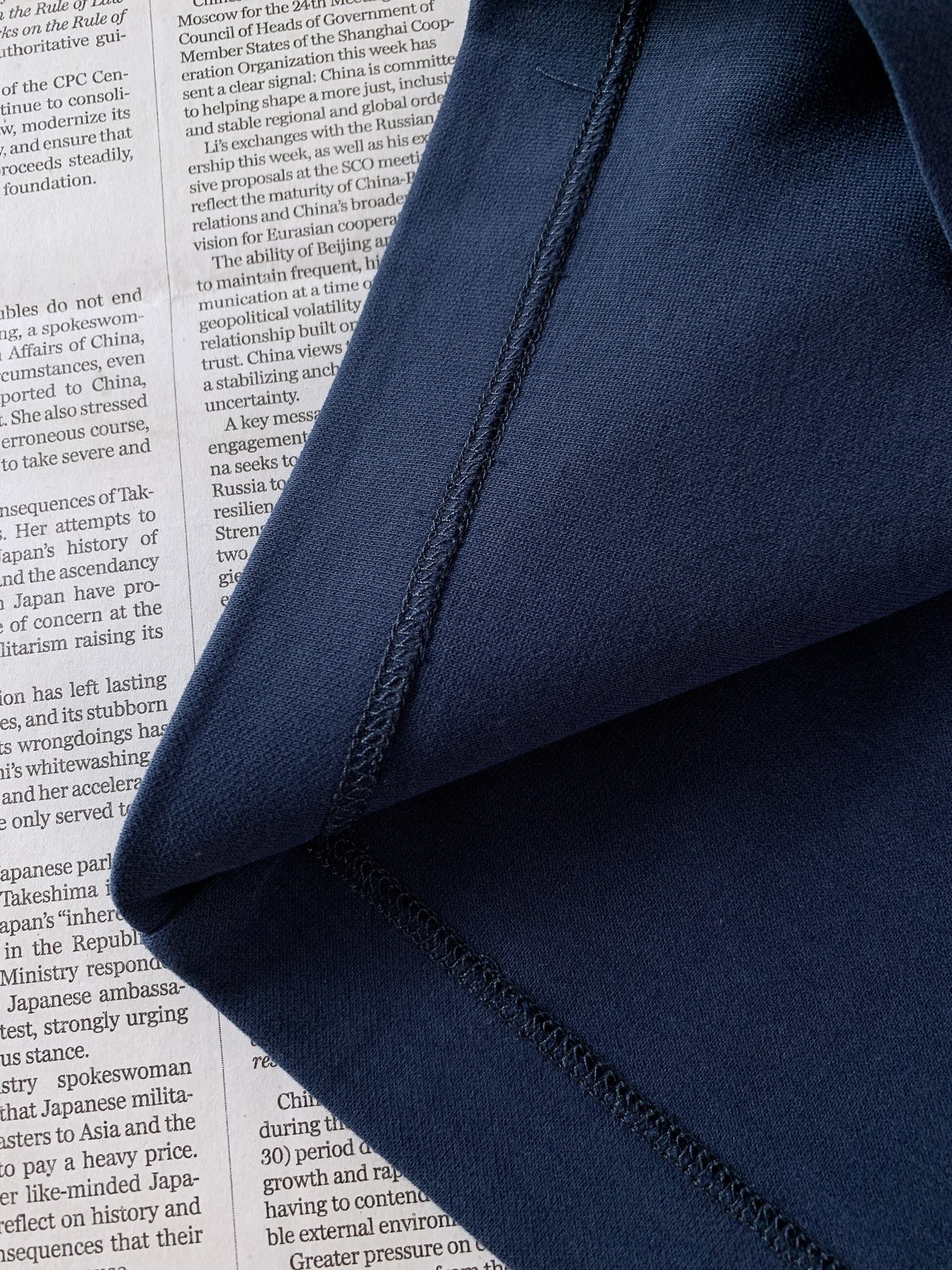 Moncler 蒙口 2026FW早秋新品 印花打底短袖T恤👕重磅高支棉质料子,摸上去软糯厚实,完全不是薄透廉价的面料, Moncler 蒙口 2026FW早秋新品 印花打底短袖T恤👕重磅高支棉质料子,摸上去软糯厚实,完全不是薄透廉价的面料,