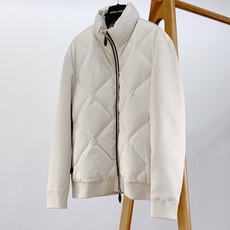 Berluti 伯鲁蒂 2026FW早秋新品 时尚拼接羽绒服🥼衣身主体采用高密防风羽绒面料,菱格锁绒工艺,牢牢锁住羽绒 Berluti 伯鲁蒂 2026FW早秋新品 时尚拼接羽绒服🥼衣身主体采用高密防风羽绒面料,菱格锁绒工艺,牢牢锁住羽绒