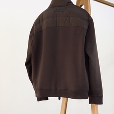 Berluti 伯鲁蒂 2026FW早秋新品 时尚拼接羽绒服🥼衣身主体采用高密防风羽绒面料,菱格锁绒工艺,牢牢锁住羽绒 Berluti 伯鲁蒂 2026FW早秋新品 时尚拼接羽绒服🥼衣身主体采用高密防风羽绒面料,菱格锁绒工艺,牢牢锁住羽绒
