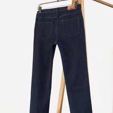 LoroPiana L.P FW早秋新品 原色牛仔长裤👖甄选高端混纺牛仔面料,保留原色靛蓝沉稳色泽,内里自带细腻磨毛质感 LoroPiana L.P FW早秋新品 原色牛仔长裤👖甄选高端混纺牛仔面料,保留原色靛蓝沉稳色泽,内里自带细腻磨毛质感