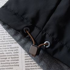 LoroPiana L.P FW早秋新品 双面穿马甲🎽外层选用高密抗皱机能面料,手感细腻顺滑,具备不错的防风抗寒性能,挺 LoroPiana L.P FW早秋新品 双面穿马甲🎽外层选用高密抗皱机能面料,手感细腻顺滑,具备不错的防风抗寒性能,挺