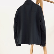 LoroPiana L.P FW早秋新品 双面穿夹克外套🥼外层采用品牌专属高性能防风面料,触感细腻顺滑,具备良好抗风抗微 LoroPiana L.P FW早秋新品 双面穿夹克外套🥼外层采用品牌专属高性能防风面料,触感细腻顺滑,具备良好抗风抗微