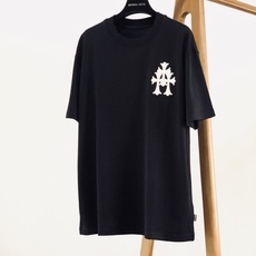 Chrome Hearts 克罗心 2026FW早秋新品 重工哥特式打底T恤👕高克重纯棉料子,手感扎实软糯,上身舒适度 Chrome Hearts 克罗心 2026FW早秋新品 重工哥特式打底T恤👕高克重纯棉料子,手感扎实软糯,上身舒适度