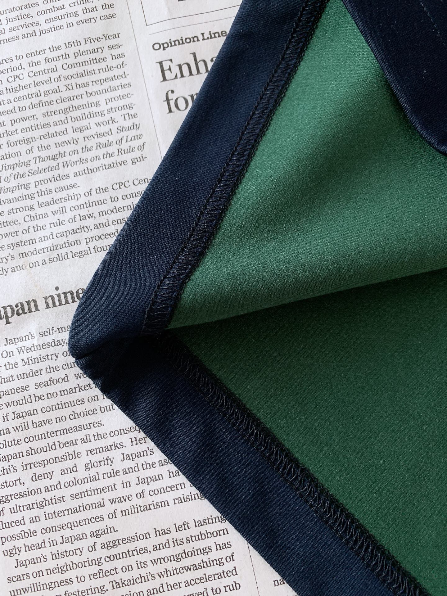 LouisVuitton 路易威登 2026FW早秋新品 新款皮标刺绣短袖👕重磅双面微米羊毛混纺面料打造,上身挺括有型, LouisVuitton 路易威登 2026FW早秋新品 新款皮标刺绣短袖👕重磅双面微米羊毛混纺面料打造,上身挺括有型,