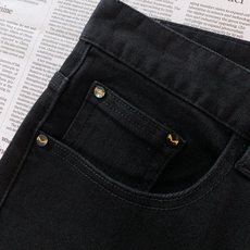 Fendi 芬迪 2026FW早秋新品 小恶魔黑色牛仔裤👖低调外表下藏着满满的品牌巧思!重磅高弹黑牛仔,固色水洗工艺,上 Fendi 芬迪 2026FW早秋新品 小恶魔黑色牛仔裤👖低调外表下藏着满满的品牌巧思!重磅高弹黑牛仔,固色水洗工艺,上