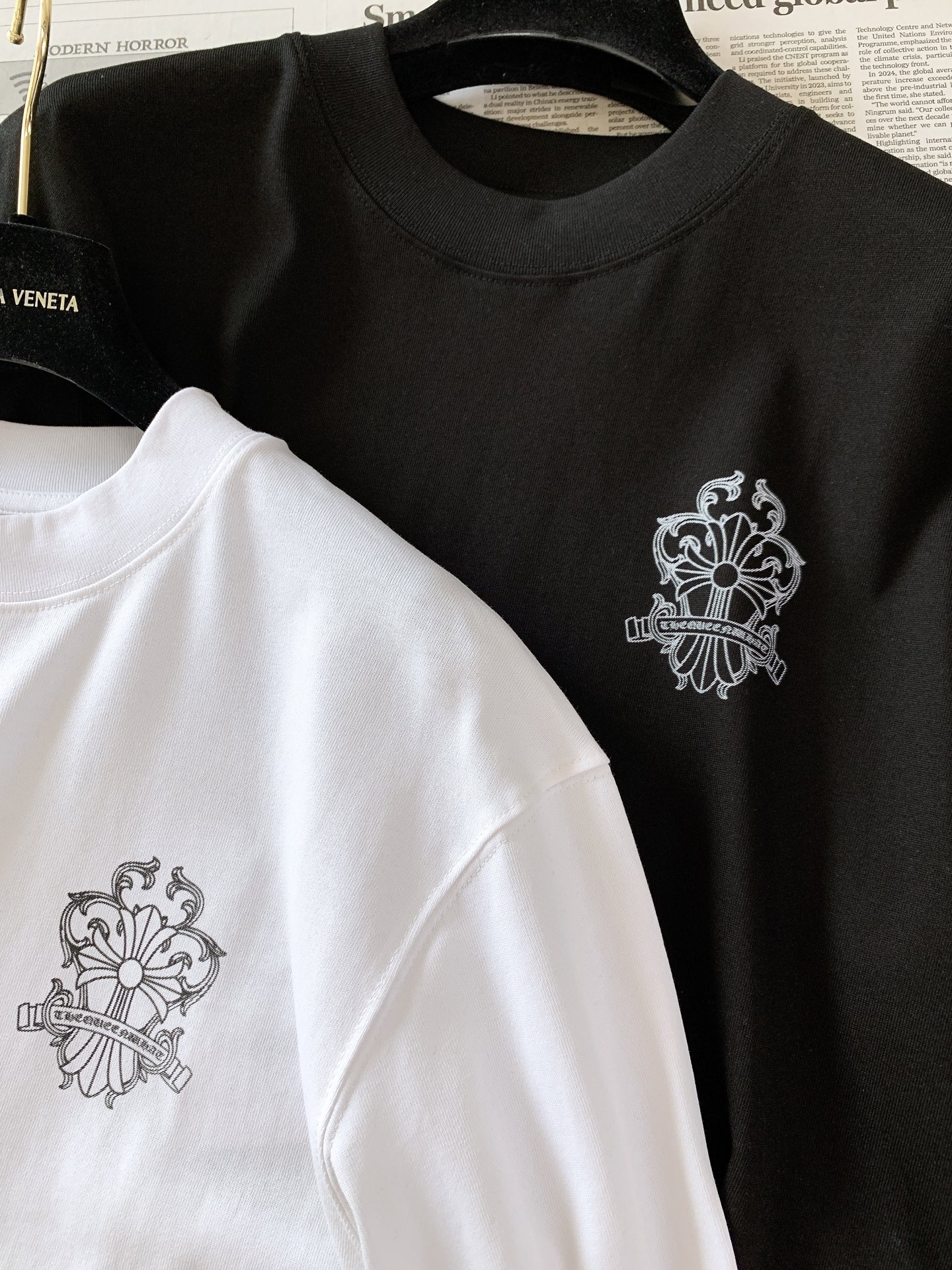 Chrome Hearts 克罗心 2026FW早秋新品 长袖印花打底T恤🥼高克重重磅纯棉料子,手感厚实细腻,上身很有 Chrome Hearts 克罗心 2026FW早秋新品 长袖印花打底T恤🥼高克重重磅纯棉料子,手感厚实细腻,上身很有