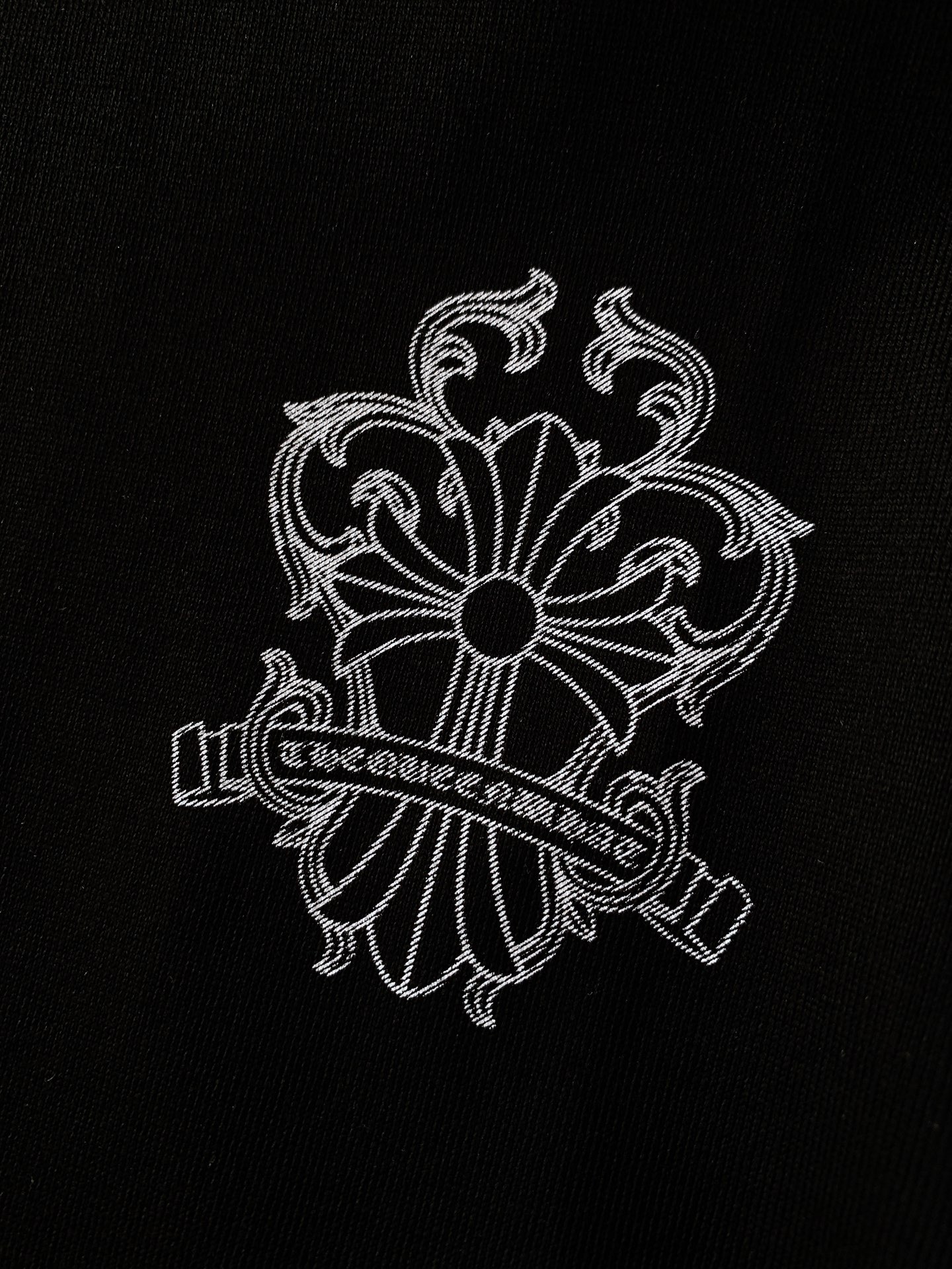 Chrome Hearts 克罗心 2026FW早秋新品 长袖印花打底T恤🥼高克重重磅纯棉料子,手感厚实细腻,上身很有 Chrome Hearts 克罗心 2026FW早秋新品 长袖印花打底T恤🥼高克重重磅纯棉料子,手感厚实细腻,上身很有