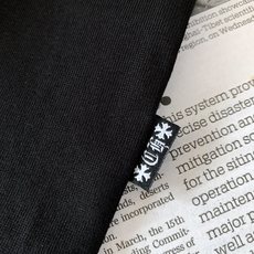 Chrome Hearts 克罗心 2026FW早秋新品 长袖印花打底T恤🥼高克重重磅纯棉料子,手感厚实细腻,上身很有 Chrome Hearts 克罗心 2026FW早秋新品 长袖印花打底T恤🥼高克重重磅纯棉料子,手感厚实细腻,上身很有