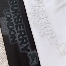 Burberry 巴宝莉 2026FW早秋新品 休闲长袖打底T恤🥼甄选高克重定制棉料,手感软糯厚实,透气不闷汗,早秋单穿 Burberry 巴宝莉 2026FW早秋新品 休闲长袖打底T恤🥼甄选高克重定制棉料,手感软糯厚实,透气不闷汗,早秋单穿