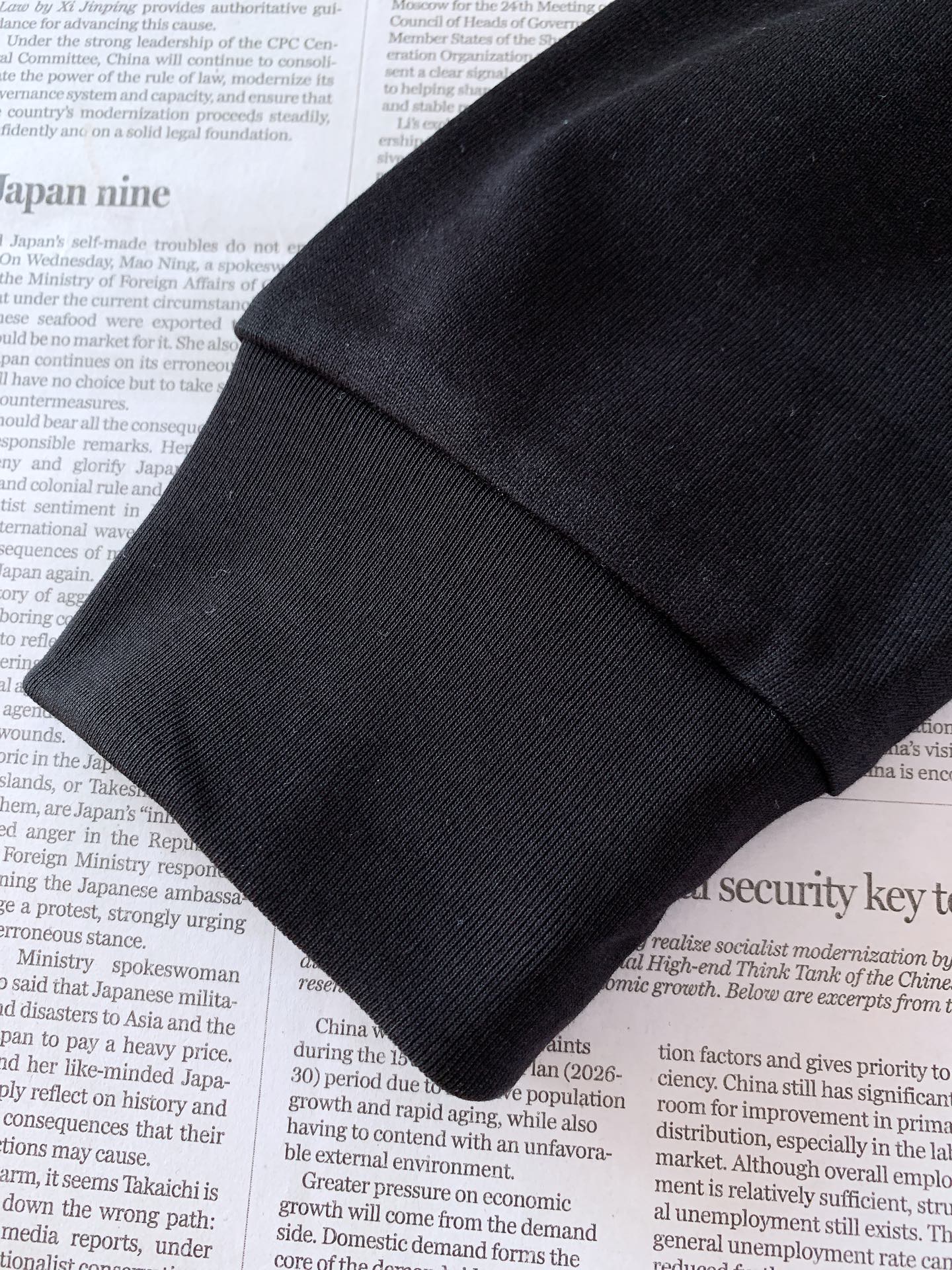 Burberry 巴宝莉 2026FW早秋新品 休闲长袖打底T恤🥼甄选高克重定制棉料,手感软糯厚实,透气不闷汗,早秋单穿 Burberry 巴宝莉 2026FW早秋新品 休闲长袖打底T恤🥼甄选高克重定制棉料,手感软糯厚实,透气不闷汗,早秋单穿