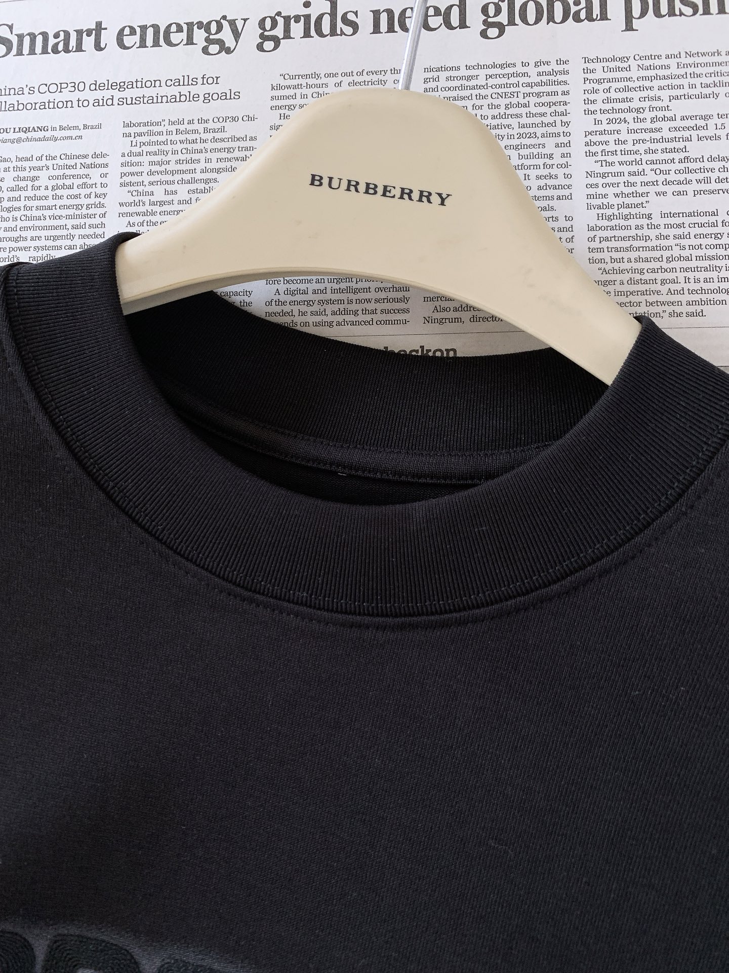 Burberry 巴宝莉 2026FW早秋新品 休闲长袖打底T恤🥼甄选高克重定制棉料,手感软糯厚实,透气不闷汗,早秋单穿 Burberry 巴宝莉 2026FW早秋新品 休闲长袖打底T恤🥼甄选高克重定制棉料,手感软糯厚实,透气不闷汗,早秋单穿