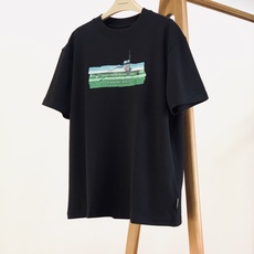 Burberry 巴宝莉 2026FW早秋新品 双面骑士迷宫印花短袖👕本年度很有艺术感的一款T!高克重重磅纯棉,拿到手就 Burberry 巴宝莉 2026FW早秋新品 双面骑士迷宫印花短袖👕本年度很有艺术感的一款T!高克重重磅纯棉,拿到手就