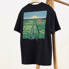 Burberry 巴宝莉 2026FW早秋新品 双面骑士迷宫印花短袖👕本年度很有艺术感的一款T!高克重重磅纯棉,拿到手就 Burberry 巴宝莉 2026FW早秋新品 双面骑士迷宫印花短袖👕本年度很有艺术感的一款T!高克重重磅纯棉,拿到手就