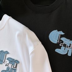 Chrome Hearts 克罗心 2026FW早秋新品 新款牛仔贴布短袖T恤👕 高克重精梳棉料子拿到手就能感受到质感 Chrome Hearts 克罗心 2026FW早秋新品 新款牛仔贴布短袖T恤👕 高克重精梳棉料子拿到手就能感受到质感