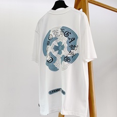 Chrome Hearts 克罗心 2026FW早秋新品 新款牛仔贴布短袖T恤👕 高克重精梳棉料子拿到手就能感受到质感 Chrome Hearts 克罗心 2026FW早秋新品 新款牛仔贴布短袖T恤👕 高克重精梳棉料子拿到手就能感受到质感