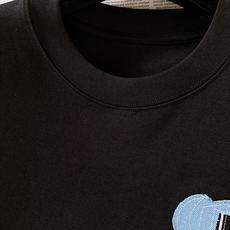 Chrome Hearts 克罗心 2026FW早秋新品 新款牛仔贴布短袖T恤👕 高克重精梳棉料子拿到手就能感受到质感 Chrome Hearts 克罗心 2026FW早秋新品 新款牛仔贴布短袖T恤👕 高克重精梳棉料子拿到手就能感受到质感