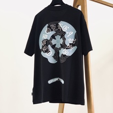 Chrome Hearts 克罗心 2026FW早秋新品 新款牛仔贴布短袖T恤👕 高克重精梳棉料子拿到手就能感受到质感 Chrome Hearts 克罗心 2026FW早秋新品 新款牛仔贴布短袖T恤👕 高克重精梳棉料子拿到手就能感受到质感