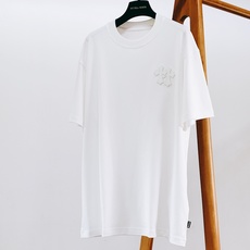 Chrome Hearts 克罗心 2026FW早秋新品 十字架皮标短袖T恤👕 重磅高克重纯棉料子,上手就能感受到厚实 Chrome Hearts 克罗心 2026FW早秋新品 十字架皮标短袖T恤👕 重磅高克重纯棉料子,上手就能感受到厚实