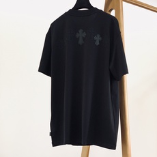 Chrome Hearts 克罗心 2026FW早秋新品 十字架皮标短袖T恤👕 重磅高克重纯棉料子,上手就能感受到厚实 Chrome Hearts 克罗心 2026FW早秋新品 十字架皮标短袖T恤👕 重磅高克重纯棉料子,上手就能感受到厚实