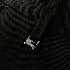 Burberry 巴宝莉 2026FW早秋新品 男士磨毛休闲裤👖真正兼顾格调与实穿的神款!重磅斜纹磨毛面料,内里带薄磨毛 Burberry 巴宝莉 2026FW早秋新品 男士磨毛休闲裤👖真正兼顾格调与实穿的神款!重磅斜纹磨毛面料,内里带薄磨毛
