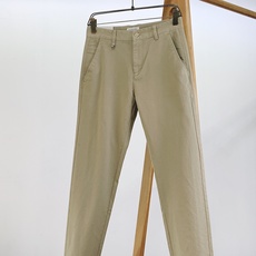 Burberry 巴宝莉 2026FW早秋新品 男士磨毛休闲裤👖真正兼顾格调与实穿的神款!重磅斜纹磨毛面料,内里带薄磨毛 Burberry 巴宝莉 2026FW早秋新品 男士磨毛休闲裤👖真正兼顾格调与实穿的神款!重磅斜纹磨毛面料,内里带薄磨毛