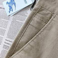 Burberry 巴宝莉 2026FW早秋新品 男士磨毛休闲裤👖真正兼顾格调与实穿的神款!重磅斜纹磨毛面料,内里带薄磨毛 Burberry 巴宝莉 2026FW早秋新品 男士磨毛休闲裤👖真正兼顾格调与实穿的神款!重磅斜纹磨毛面料,内里带薄磨毛