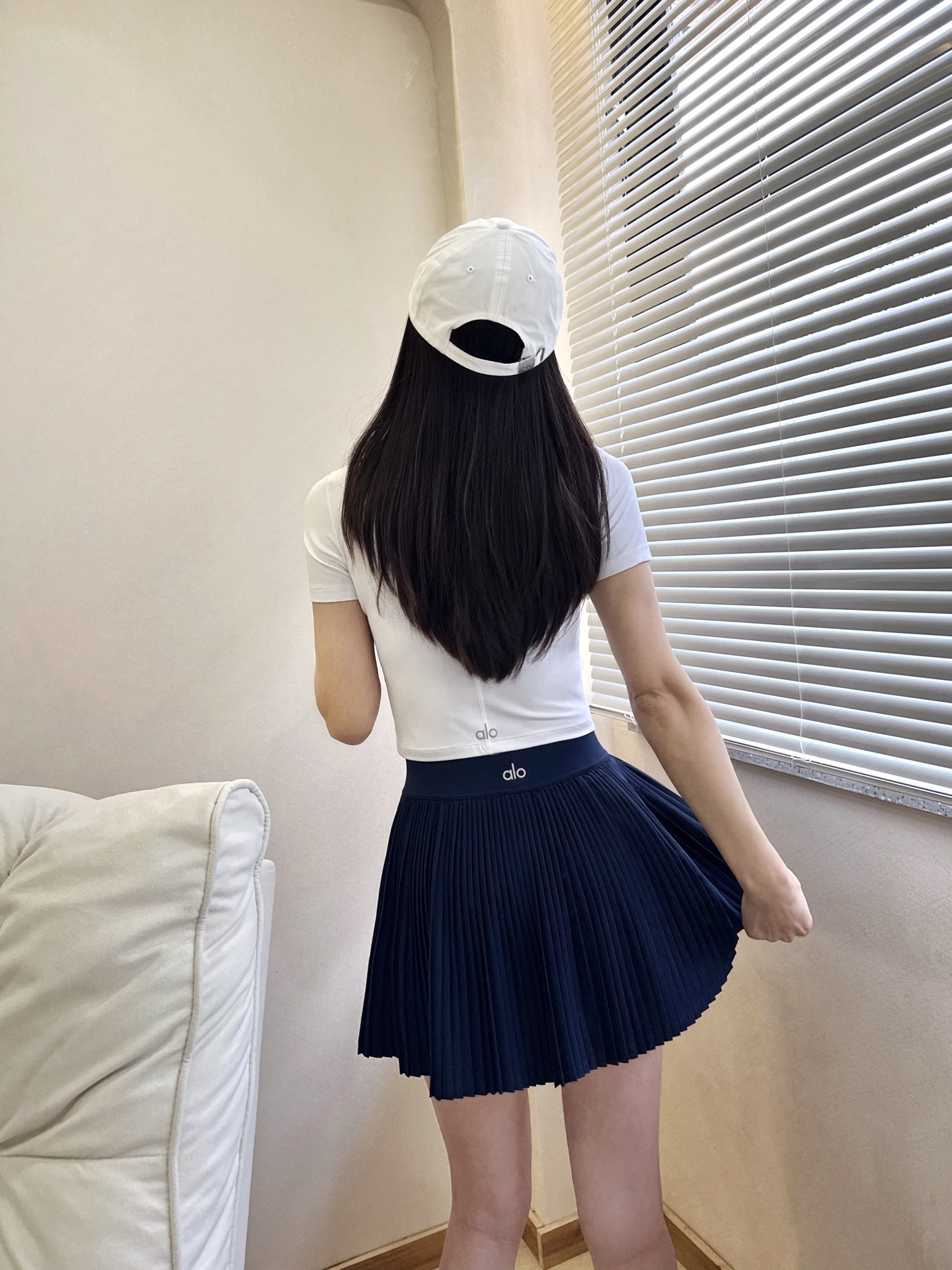 Alo skirt studio navy yoga