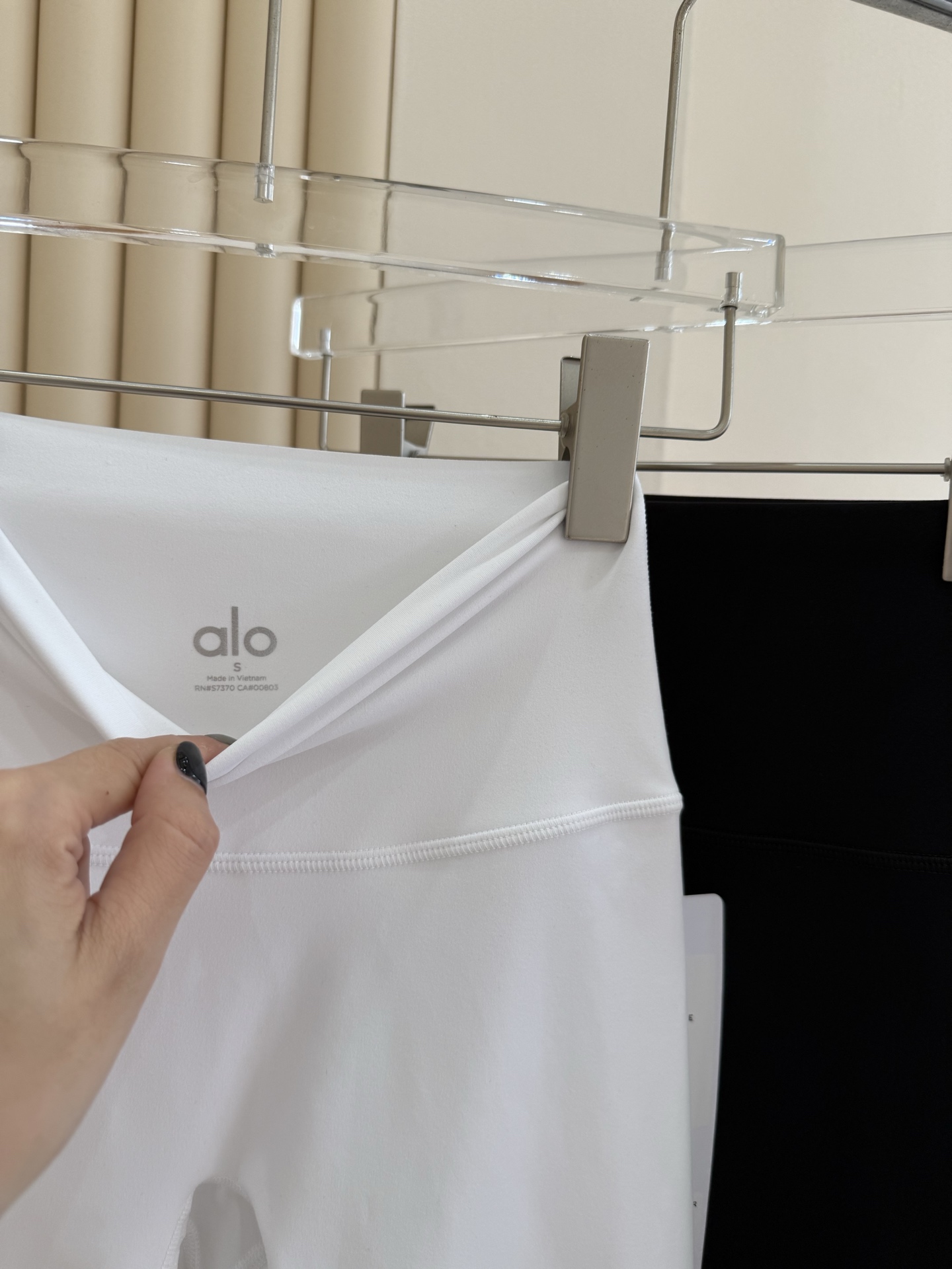 Alo shorts yoga lavender