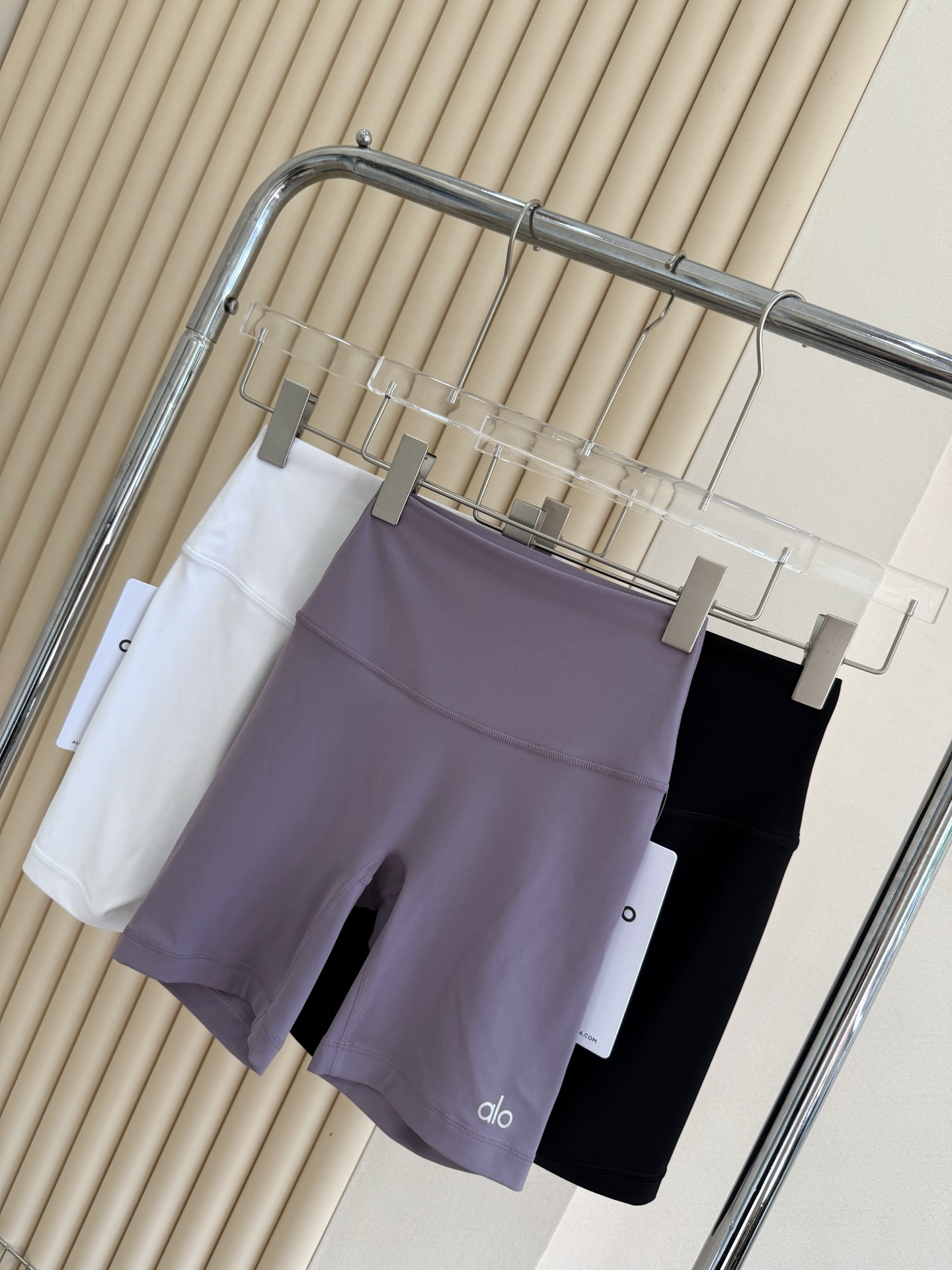 Alo shorts yoga lavender