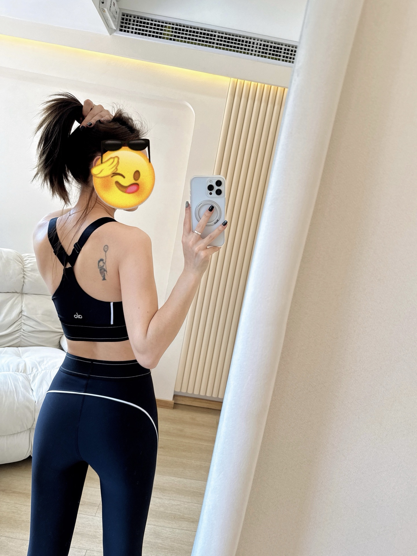Alo set training white and navy yoga