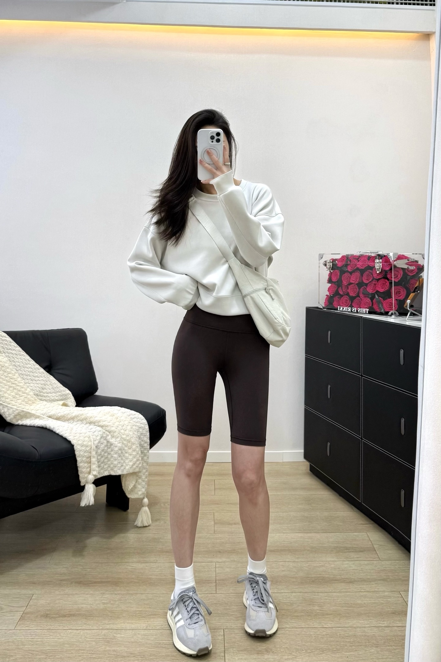 Lulu Shorts Espresso coffee Dark coffee color is very slimming Lulu Shorts yoga