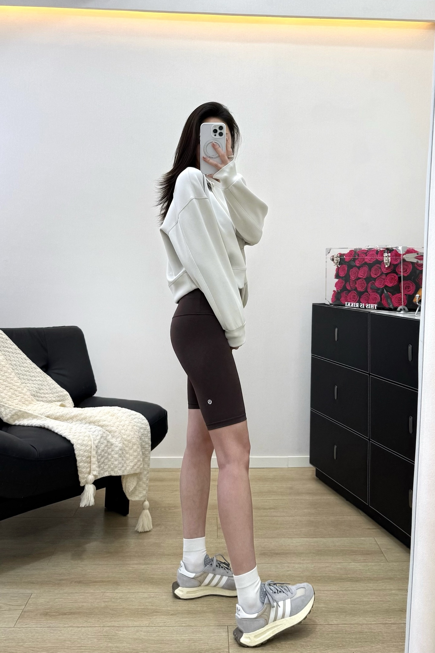 Lulu Shorts Espresso coffee Dark coffee color is very slimming Lulu Shorts yoga
