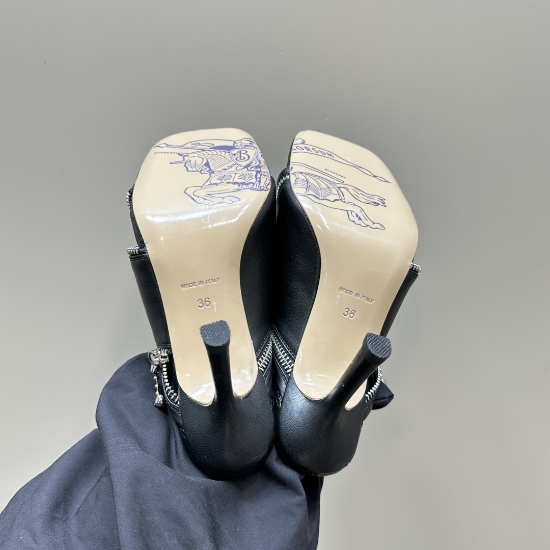 Ms. Burberry SS24 Velvet Sandal Slippers with Zipper Design - 图片 9