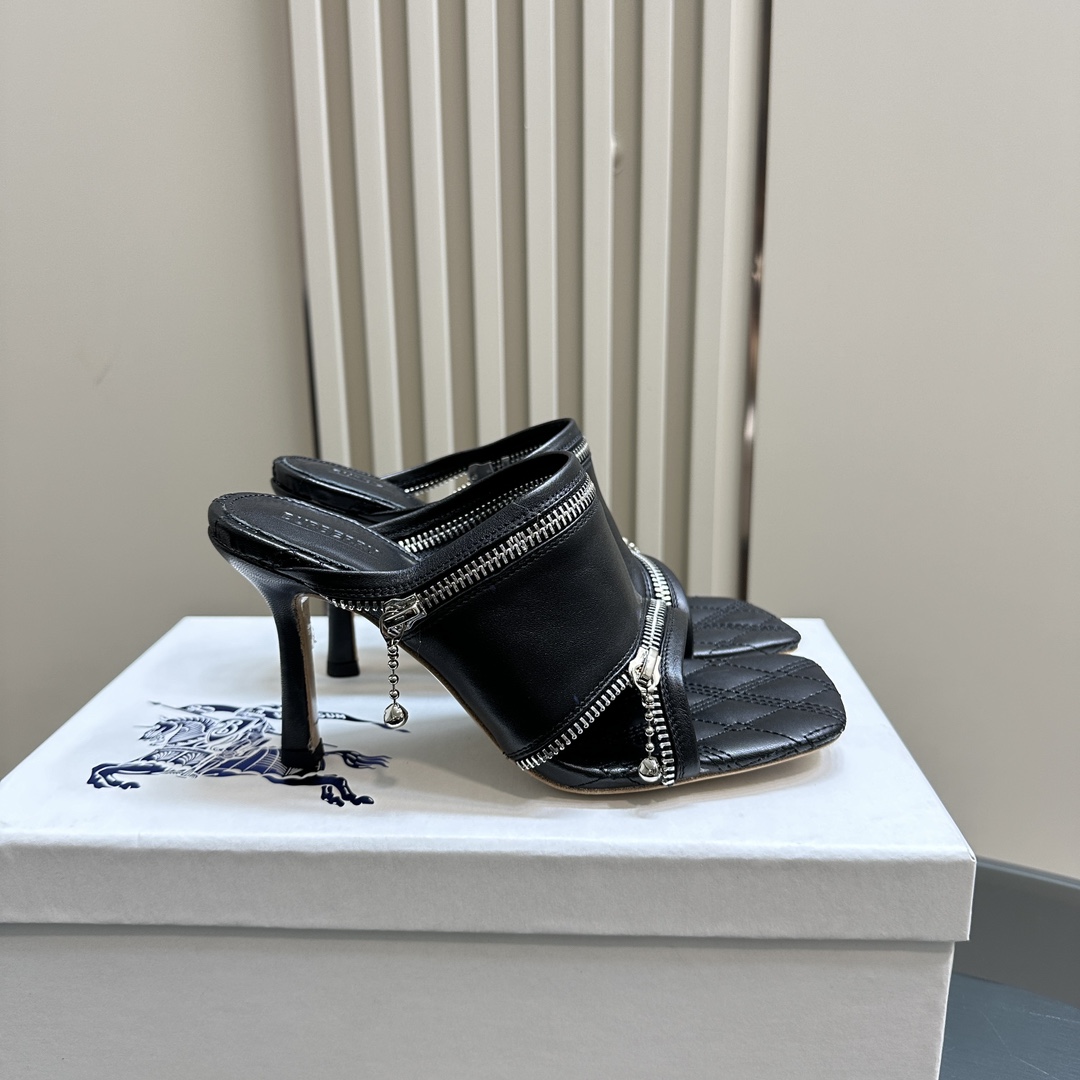 Ms. Burberry SS24 Velvet Sandal Slippers with Zipper Design - 图片 4