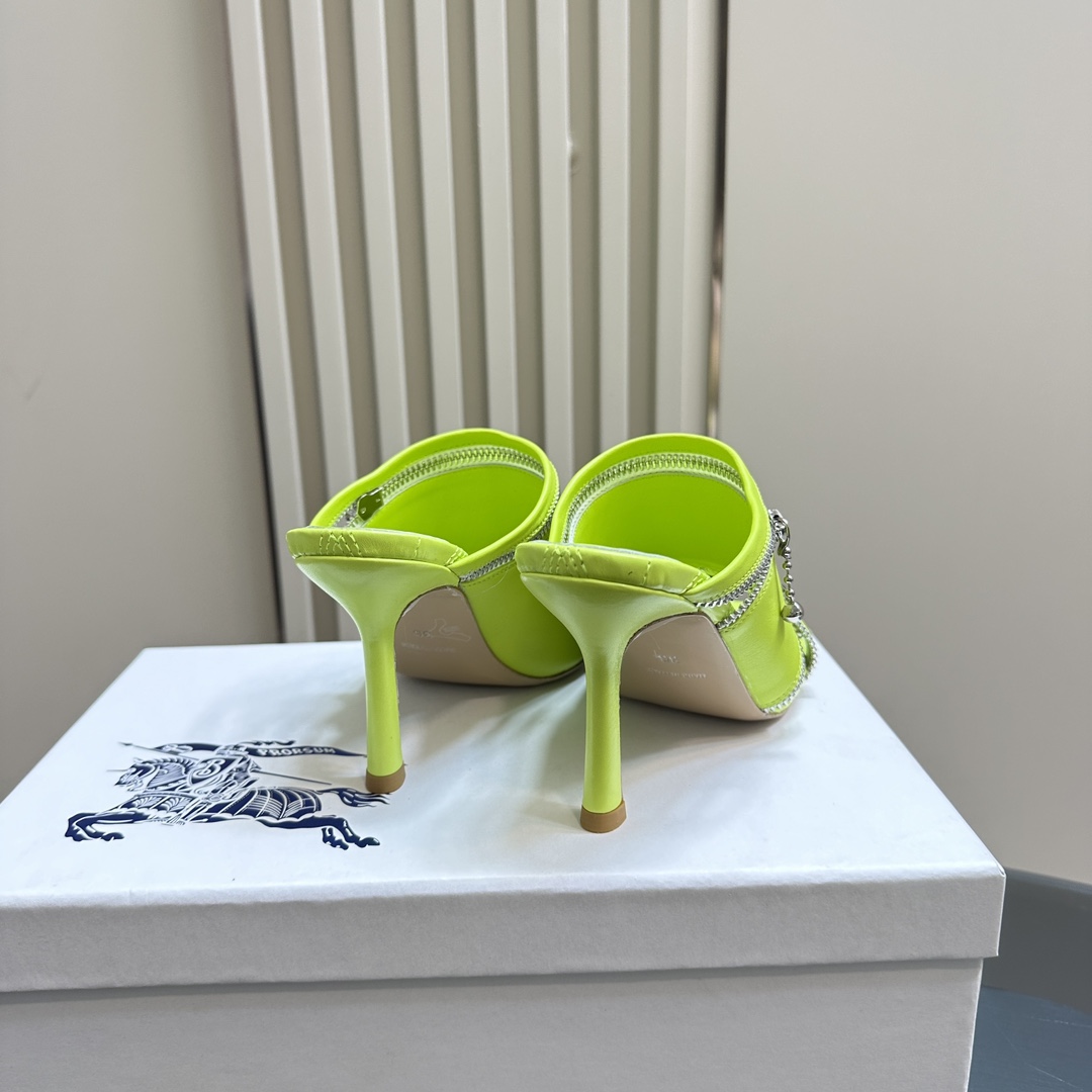 Ms. Burberry SS24 Velvet Sandal Slippers with Sign Zipper Design - 图片 5