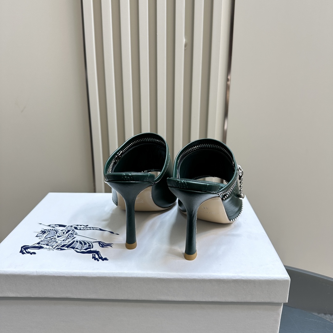 Ms. Burberry SS24 Velvet Sandal Slippers with Zipper Design - 图片 5